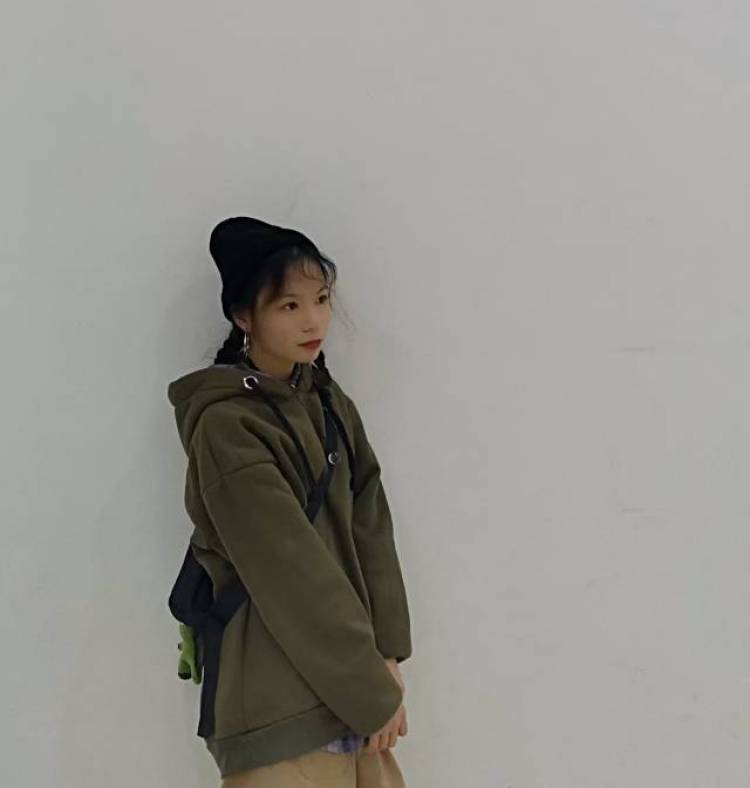 我今天吃了-广西壮族自治区·南宁市·邕宁区--寄拍接单可找我,会拍照会p图,会画画
有微单,可长期合作,价格可商议,接服装,饰品,鞋子等各类网拍