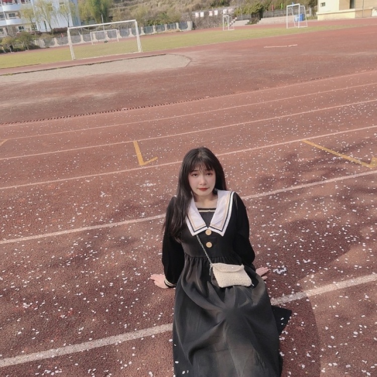 要一只锦李-浙江省·温州市·龙湾区--接各种衣服寄拍 爱拍照 会自己p 淘宝三星 目前大学生 空余时间多 不拖拉