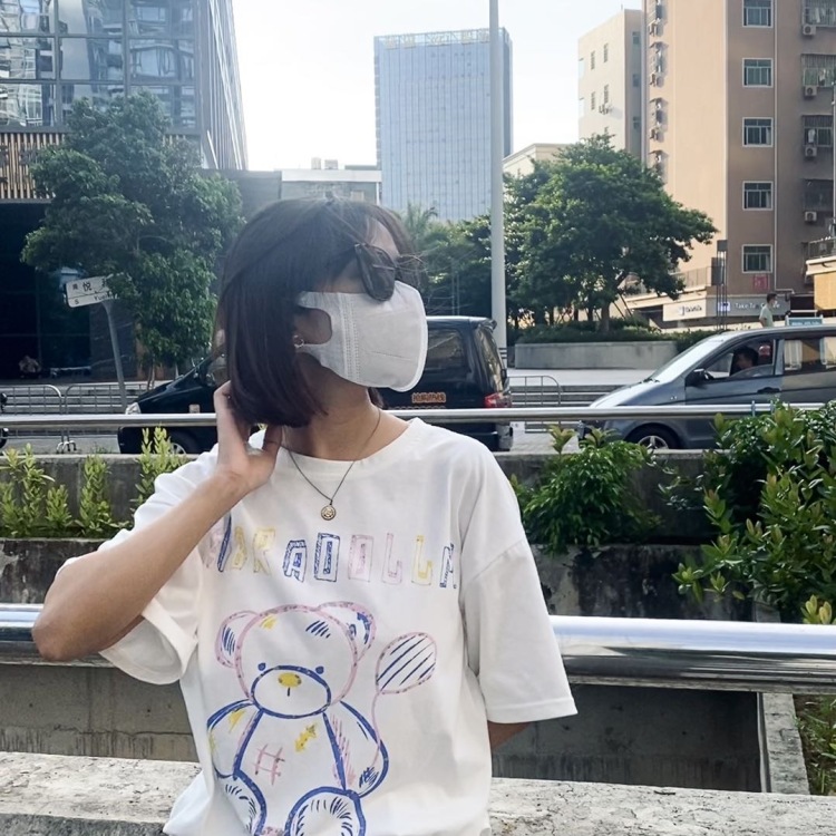 Chiwen-广东省·深圳市·宝安区-抖音|微博|***-158/46,会拍照会p图,风格多变,可韩系可欧美可御姐,网感好,时髦度也很不错,还会化妆。现接寄拍,买家秀,详情页***都可以