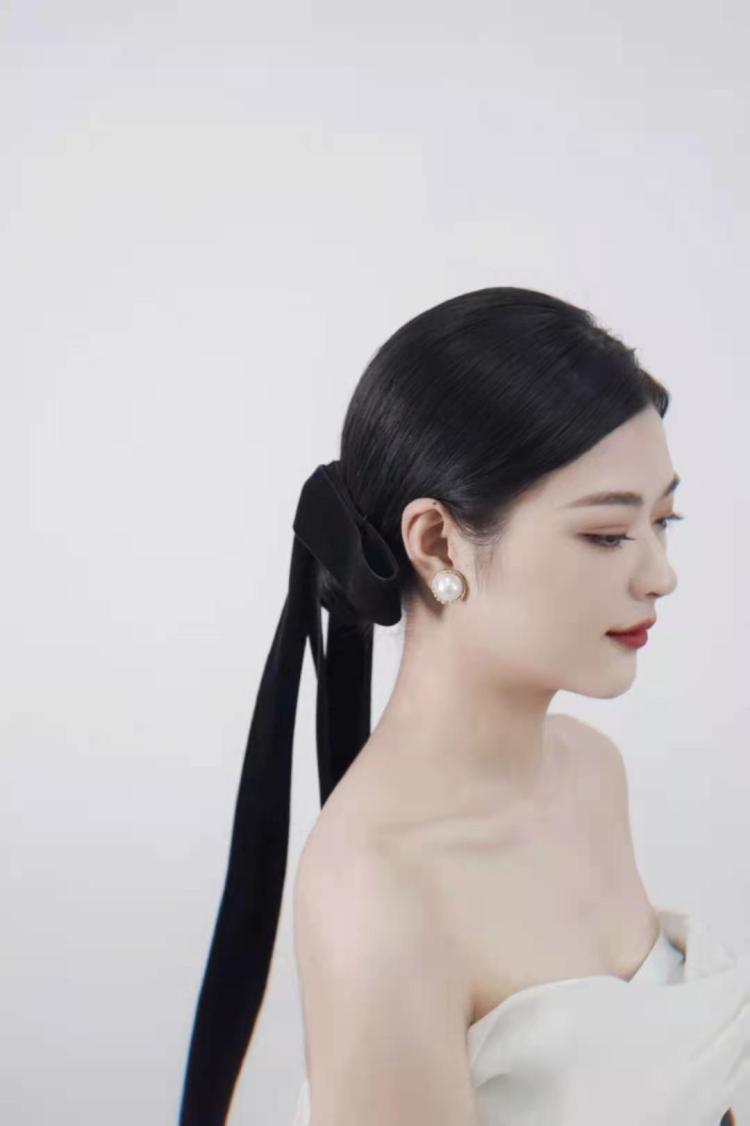 苏苏不吃糖-湖北省·武汉市·洪山区--在线接单，寄拍，买家秀，服装，饰品等都可，会自己修图，可以按照商家要求出图，身高165体重48
也可以接线下约拍，提前沟通