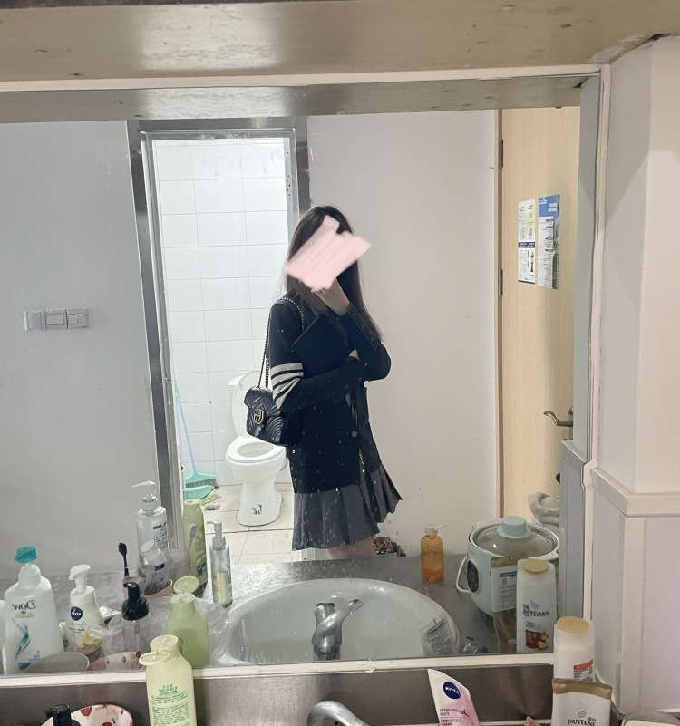 Ashley--山西省·忻州市·忻府区--本人身高167 体重94斤 舞蹈专业在校大学生 可以接单素人接拍 买家秀 卖家秀详情页等等 出图快 文案可自行编辑
