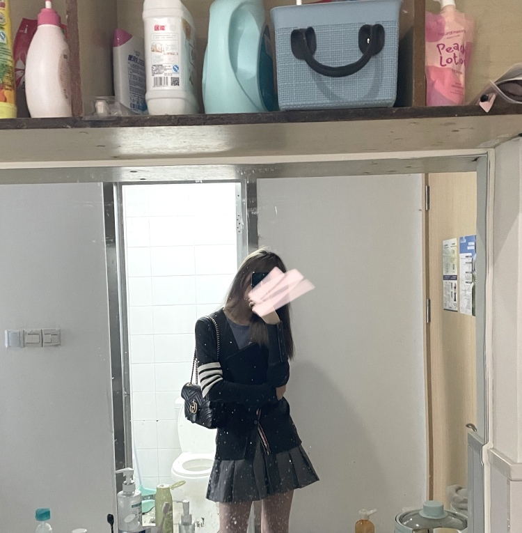 Ashley--山西省·忻州市·忻府区--本人身高167 体重94斤 舞蹈专业在校大学生 可以接单素人接拍 买家秀 卖家秀详情页等等 出图快 文案可自行编辑
