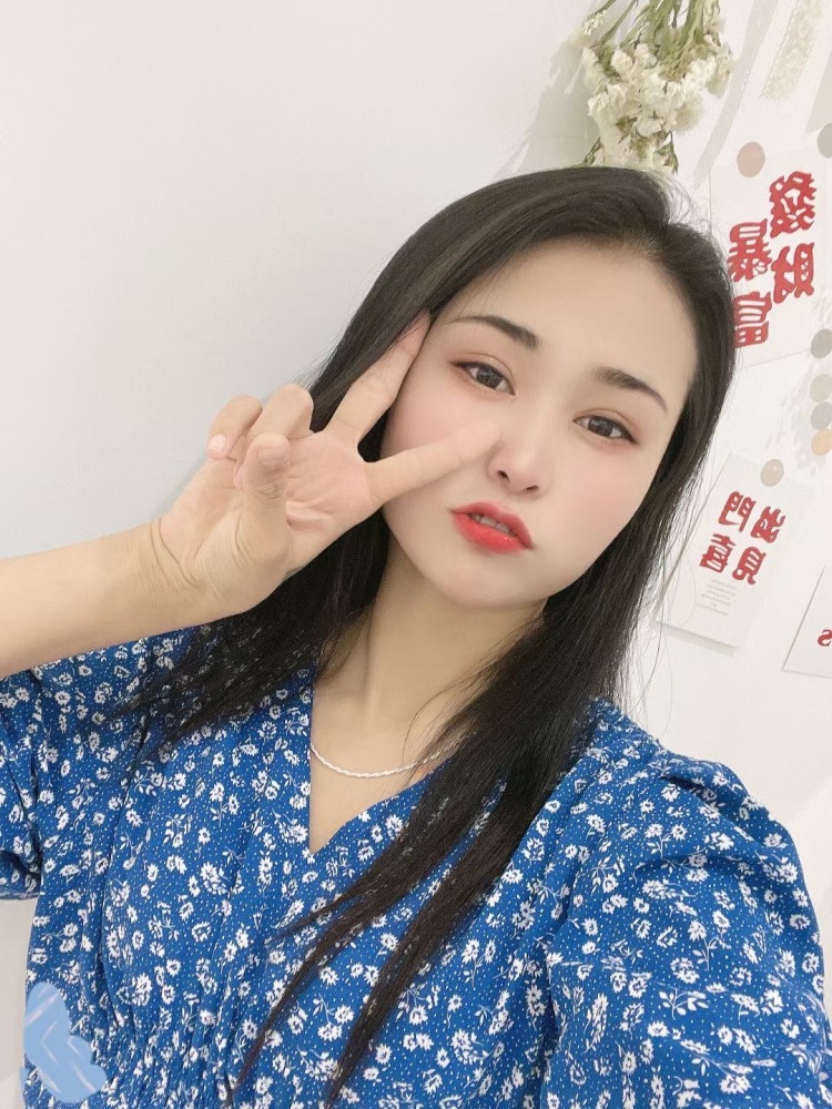 A小阿东🌸-河南省·周口市·商水县-快手-会认真拍照修图99年小姐姐  身高167体重106
自由职业 服装买家秀寄拍优先考虑呀 可尝试各种风格