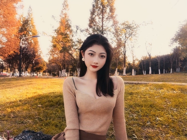 不吃花生-江西省·宜春市·丰城市-抖音 微博 *** -接买家秀 寄拍 衣服 包包 鞋子 饰品都可以!会P图 会拍照 积极寻找适合的场景