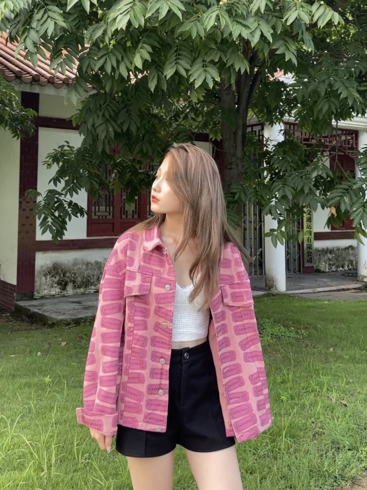 不吃花生-江西省·宜春市·丰城市-抖音 微博 *** -接买家秀 寄拍 衣服 包包 鞋子 饰品都可以!会P图 会拍照 积极寻找适合的场景