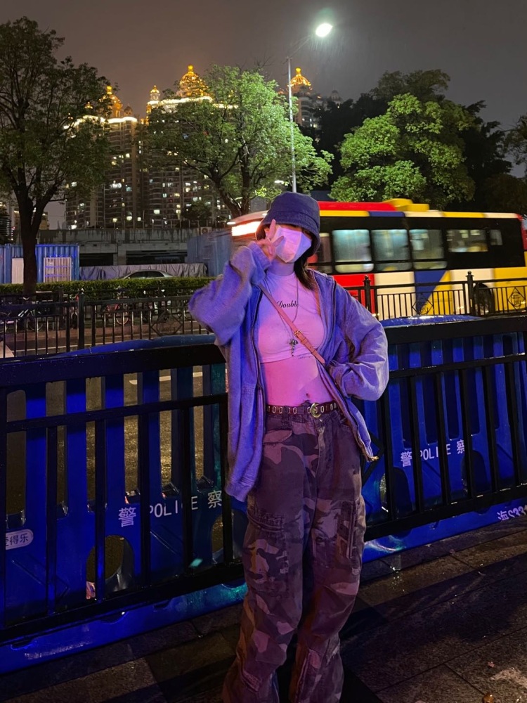 Eliza-广东省·广州市·番禺区--接买家秀寄拍上衣 裙子 帽子 项链包包等
欧美风美式复古 纯欲风等