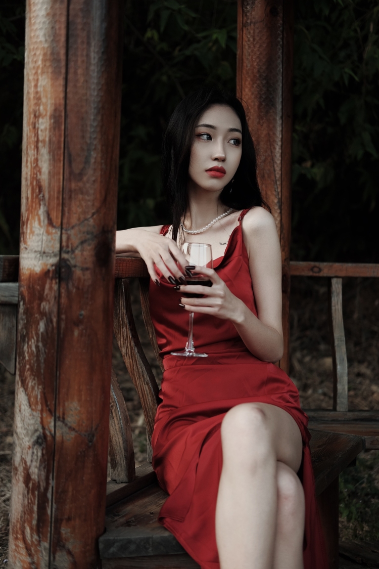 浪漫杀手-广东省·广州市·天河区-抖音 *** 微博-身高172 体重48
7年拍图经验 可接工作室商拍 淘宝寄拍 
美瞳 彩妆 服装 饰品 探店等合作
有自己的摄影师 费用可以协商
抖音微博***合作
寄拍出图快 风格多 事少不墨迹 广州同城