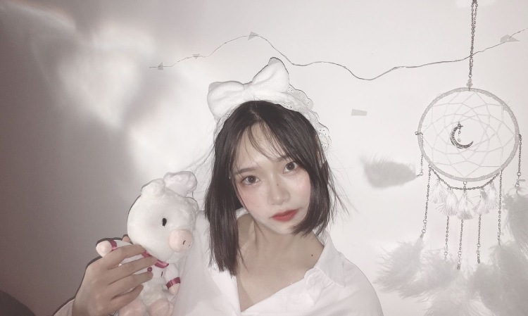 Ritesxxx.-四川省·成都市·锦江区-抖音微博***b站快手知乎-身高:165,体重48kg 会化妆会拍照会修图,
能唱舞蹈也还将就
职业:学生
兴趣爱好:喜欢化妆拍照游玩探店打卡
梦想:一直有一个美好的女团梦,能有更多的资源带货,没有资源,有资源可以分享,非常接