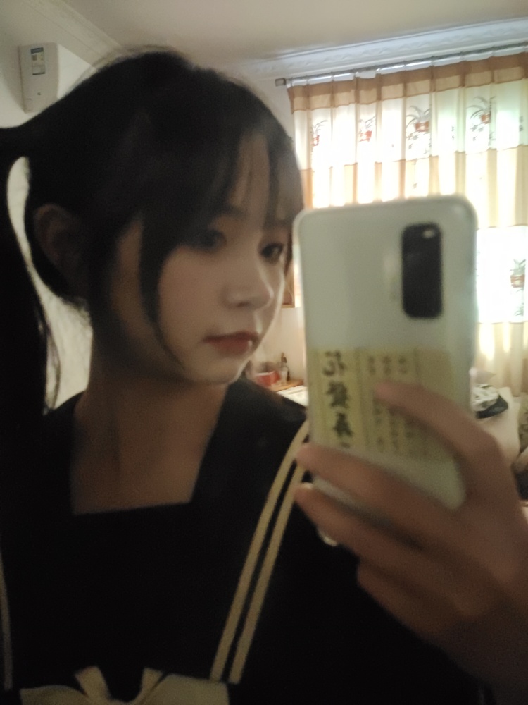 怎么睡不醒-重庆市·重庆市·江津区--擅长拍照 化妆 穿搭 文案也写得好能够用心种草 喜欢刷抖音以及***这些平台 非诚勿扰