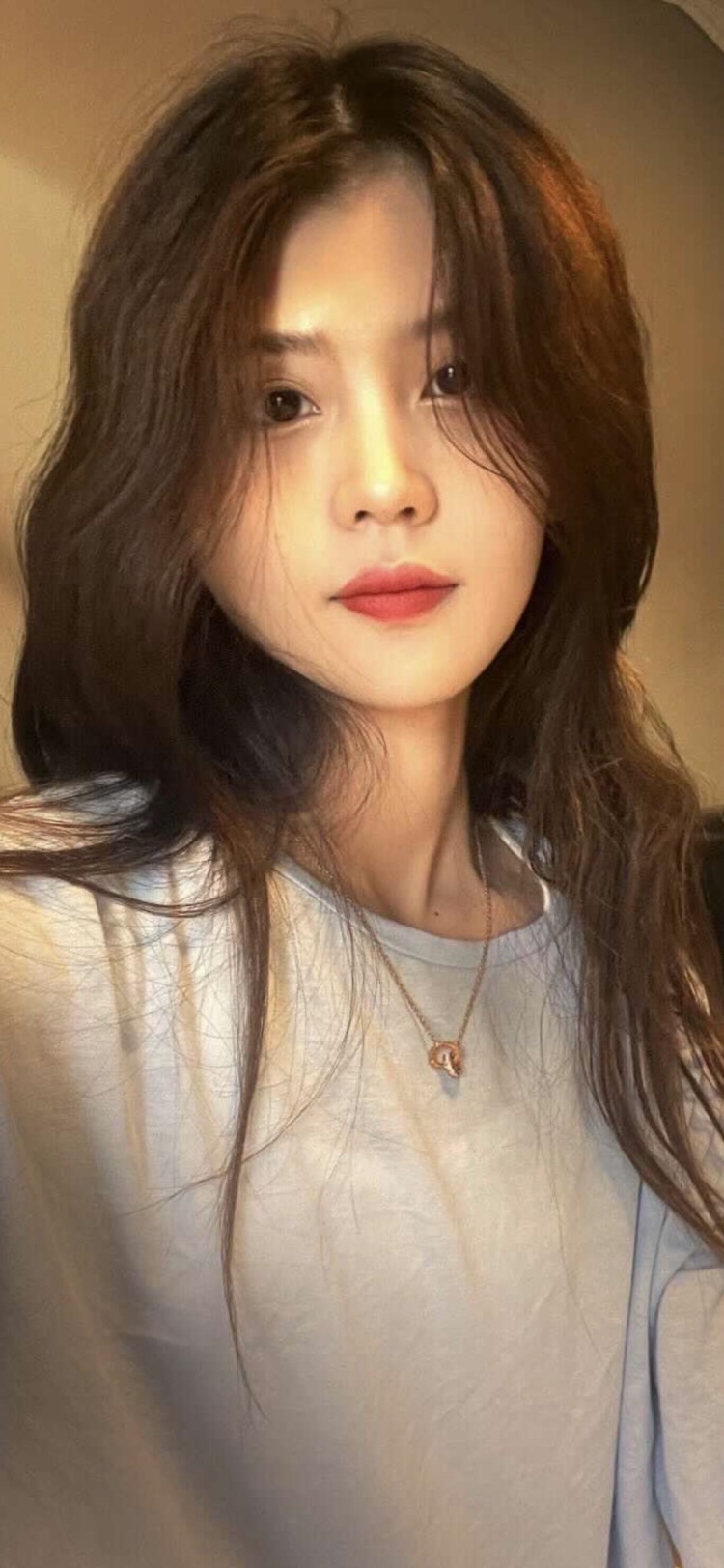 可乐🥤-浙江省·杭州市·萧山区-抖音，微博，***-我的性格就是懒，兴趣就是玩，特长就是吃，技能就是睡
佛系接单