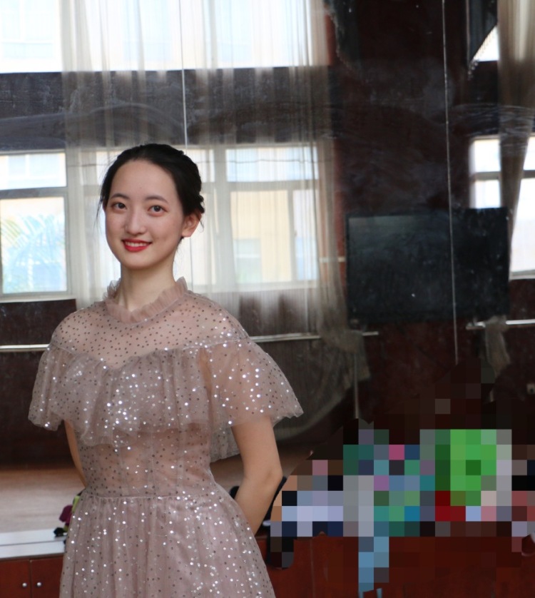 Figure---广东省·韶关市·乐昌市-*** 抖音-167 45 可接寄拍 买家秀 人美好说话 会化妆 会p图 返图快