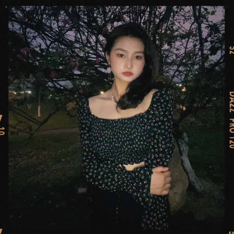 多霸胺-广东省·佛山市·顺德区-抖音/***/哔站-买家秀 店铺代播 短视频微电影创作 开箱测评 种草笔记 网红探店打卡
身高:160
体重:100
才艺:跳舞
性格:活泼开朗,负责任