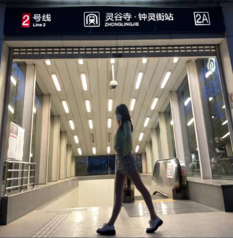 🕷-上海市·上海市·浦东新区--165/95
寄拍/送拍/买家秀/瞳模/饰品都可
素人一个,好说话,低价格