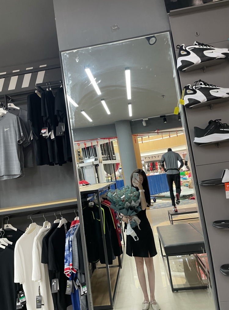 7.-河南省·濮阳市·范县-抖音,快手,***,微博……-外貌可以,身高164,体重89,cd罩杯……衣服鞋子化妆品包包……都可以