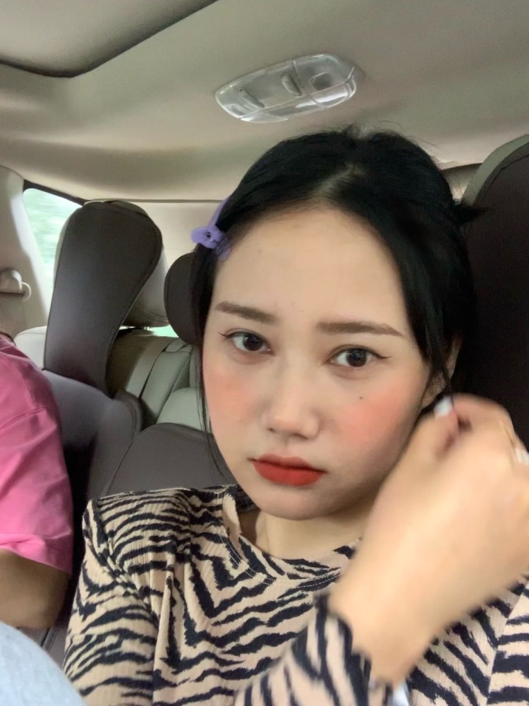 JJzpl💕-陕西省·西安市·莲湖区-抖音 微博-163/92 爱穿搭摄影修图 都是苹果原相机拍摄高清,接单范围:买家秀/开箱测评/细节图/探店都可以/美妆