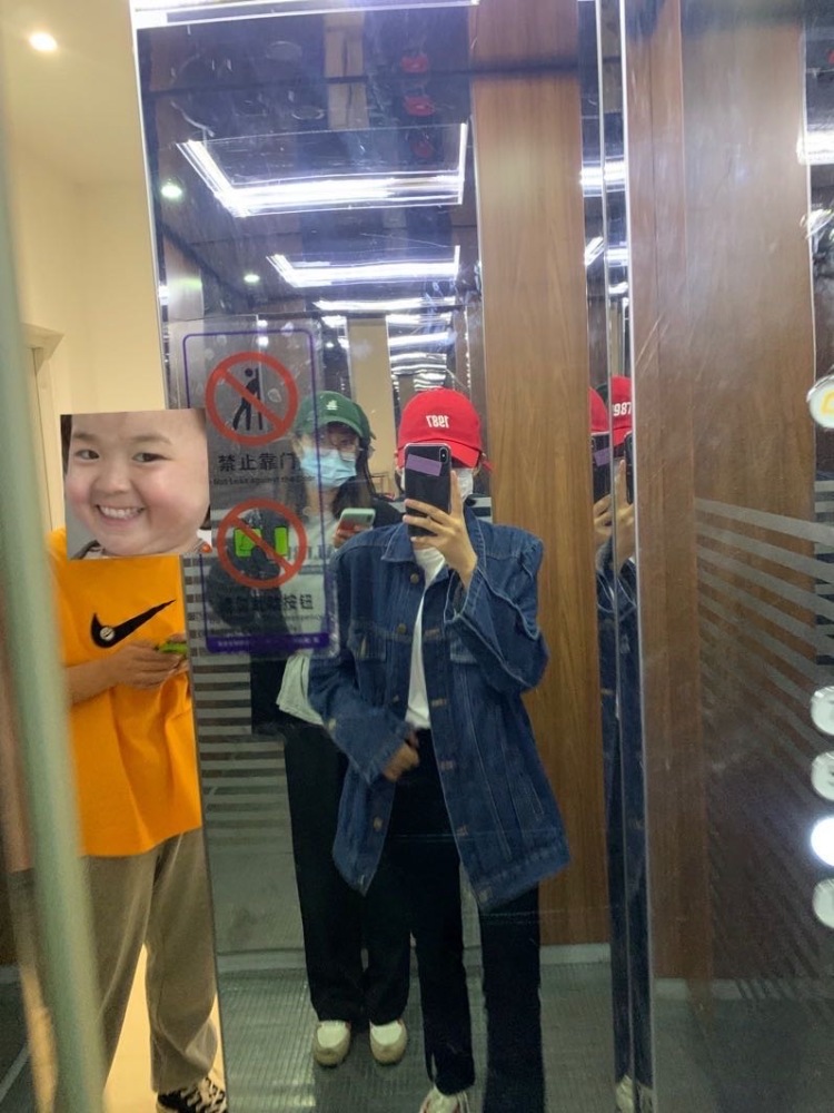 JJzpl💕-陕西省·西安市·莲湖区-抖音 微博-163/92 爱穿搭摄影修图 都是苹果原相机拍摄高清,接单范围:买家秀/开箱测评/细节图/探店都可以/美妆