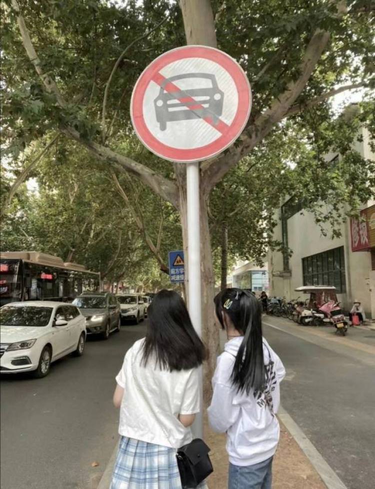 小熊-河南省·郑州市·金水区-***,快手-我16岁,会钢琴舞蹈美术,就是想接单赚点零花钱👀。如果我被录用的话我一定会好好工作