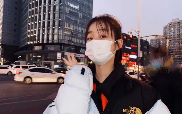 一淇-广西壮族自治区·玉林市·博白县-抖音,微博,***,快手-可以做商业演出,14岁 160 40kg 可以做寄拍模特,有网拍模特经验
