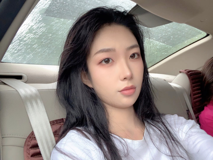Cotton-辽宁省·沈阳市·和平区-抖音 微博 ***-168 47kg 可接寄拍衣物买家秀。抖音和***的推广。 瞳模。会修图有经验。出图快可以试拍。
