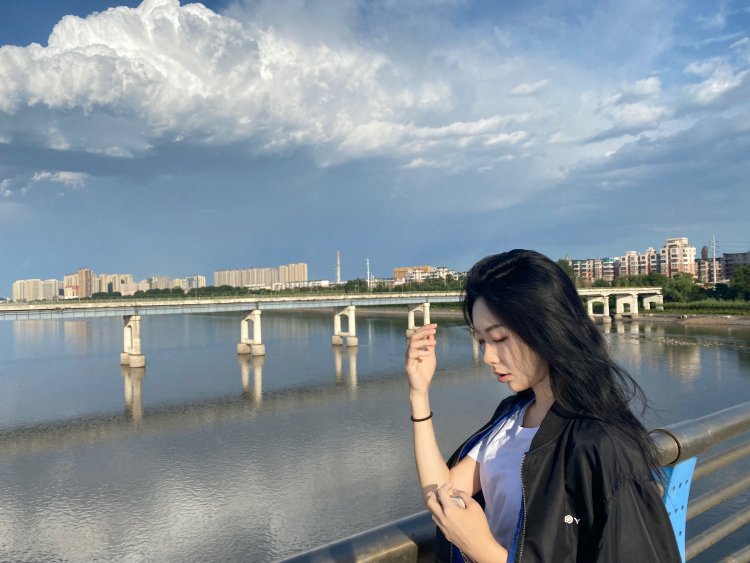 Cotton-辽宁省·沈阳市·和平区-抖音 微博 ***-168 47kg 可接寄拍衣物买家秀。抖音和***的推广。 瞳模。会修图有经验。出图快可以试拍。