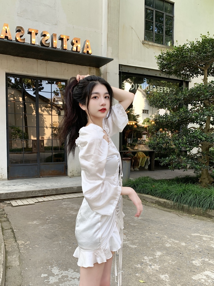 小蓝蓝-浙江省·杭州市·余杭区-抖音 -接服装单、鞋子单，网红风、休闲风都可拍照认真负责，擅长p图，
