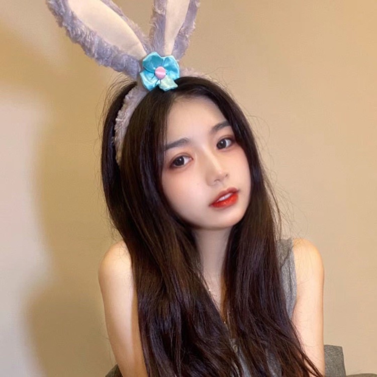 小蓝蓝-浙江省·杭州市·余杭区-抖音 -接服装单、鞋子单,网红风、休闲风都可拍照认真负责,擅长p图,
