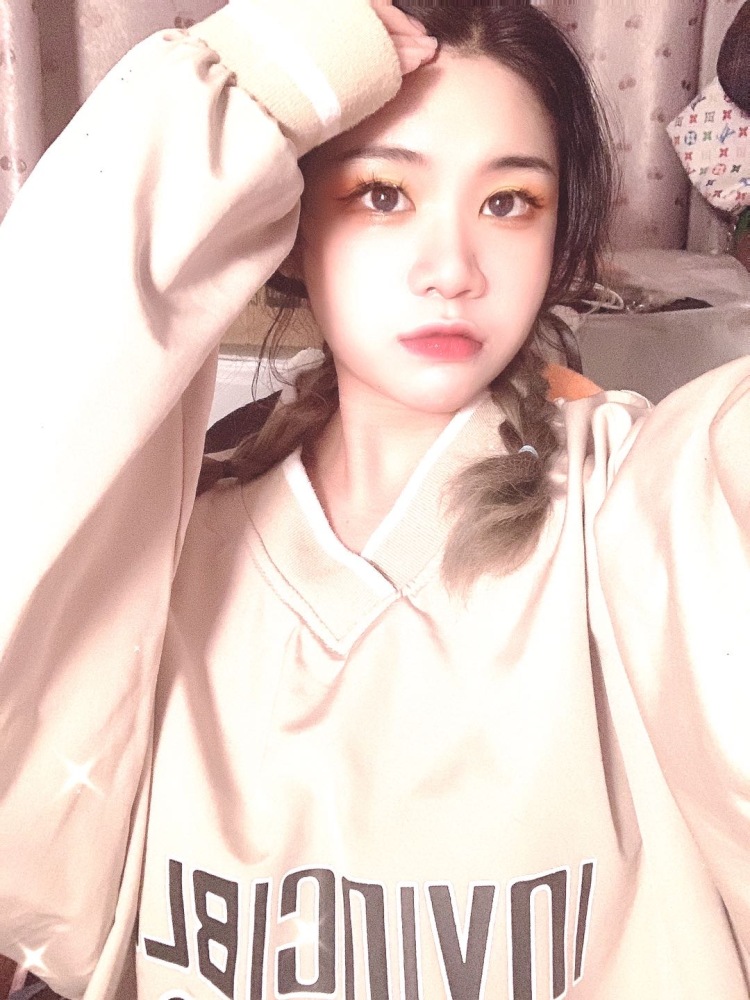 能跑掉吗-广西壮族自治区·南宁市·西乡塘区--寄拍  衣服裙子包包饰品。户内户外都行。非诚勿扰。有时间拍。身高165。体重52kg