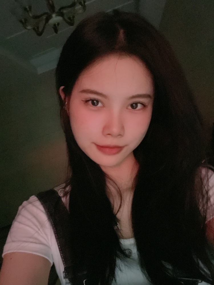 Sunny-浙江省·温州市·瓯海区--身高167 体重96 有过淘宝买家秀经验 可甜美风可冷酷风 出图出视频有耐心