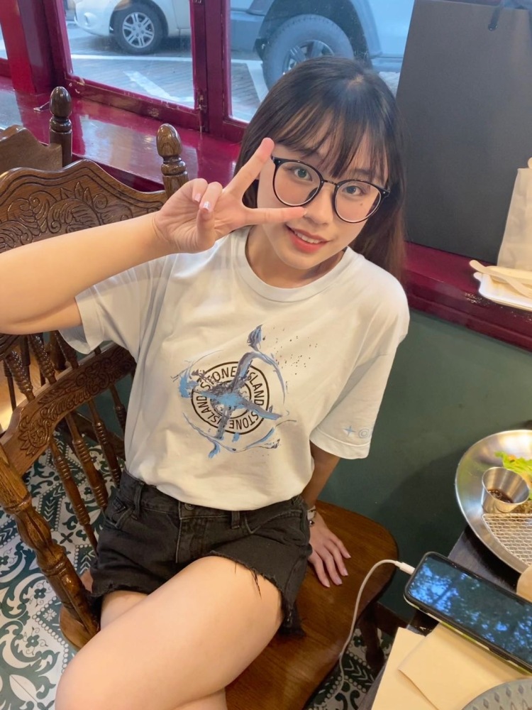 晕晕-浙江省·杭州市·萧山区-***-买家秀可以找我哦各种风格!经验丰富!可以附带发***和得物!