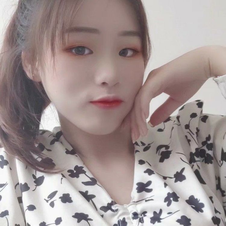 手可摘星辰 -河北省·邯郸市·丛台区-***,快手-本人21身高160体重50kg接(服装,饰品,鞋包)的买家秀,喜欢自拍,P图,出图快,不拖图
