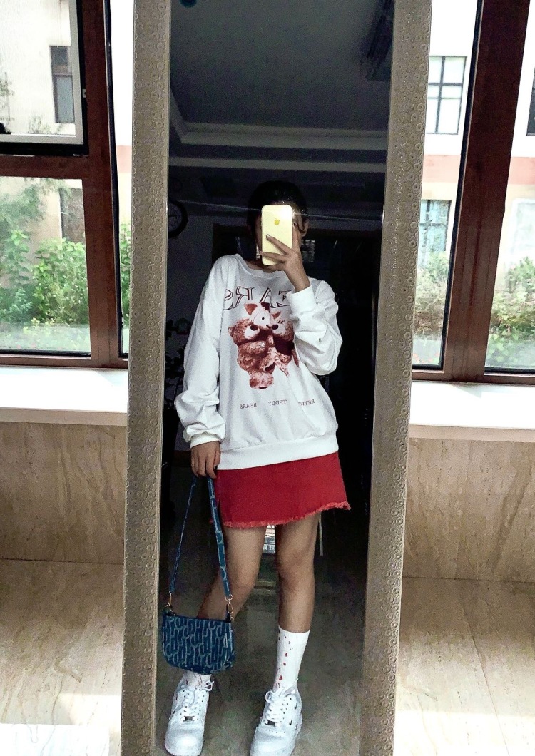 哭哭小瑶-辽宁省·沈阳市·浑南区-抖音 *** 微博-大家好!我是哭哭小瑶
可接🍑宝/pdd寄拍或送拍
身高158cm 体重45k化妆品衣服裤子裙子鞋子等都可 风格不限 随时有空 会p图 出片快 有耐心