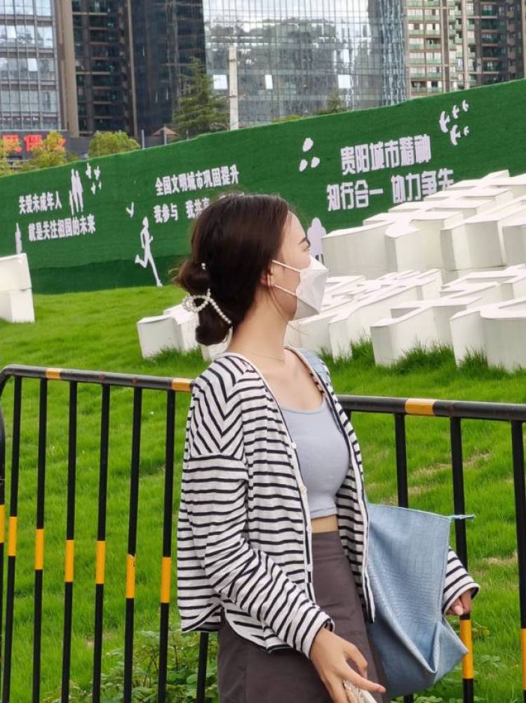 木子🐑 -贵州省·贵阳市·云岩区-抖音 快手-卖家秀/买家秀,都可以,本人性格开朗,很好相处,163 -47kg 平时很喜欢拍照拍小视频某平台发布,希望能与商家合作实现双赢!