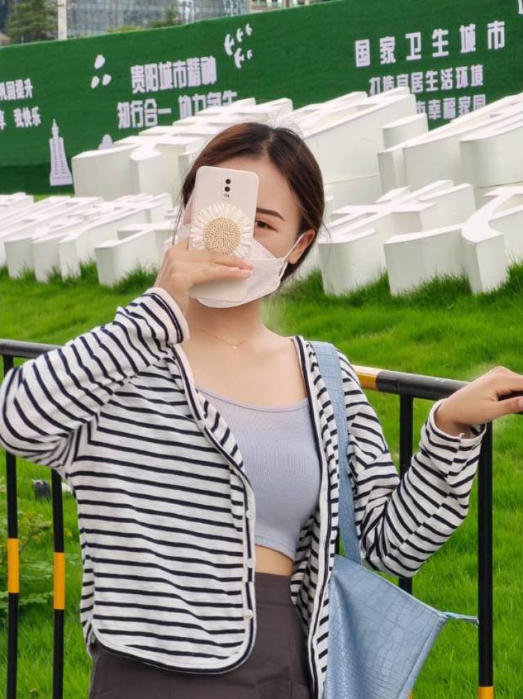 木子🐑 -贵州省·贵阳市·云岩区-抖音 快手-卖家秀/买家秀,都可以,本人性格开朗,很好相处,163 -47kg 平时很喜欢拍照拍小视频某平台发布,希望能与商家合作实现双赢!