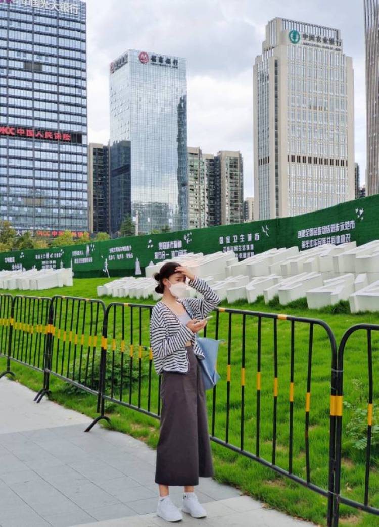 木子🐑 -贵州省·贵阳市·云岩区-抖音 快手-卖家秀/买家秀,都可以,本人性格开朗,很好相处,163 -47kg 平时很喜欢拍照拍小视频某平台发布,希望能与商家合作实现双赢!