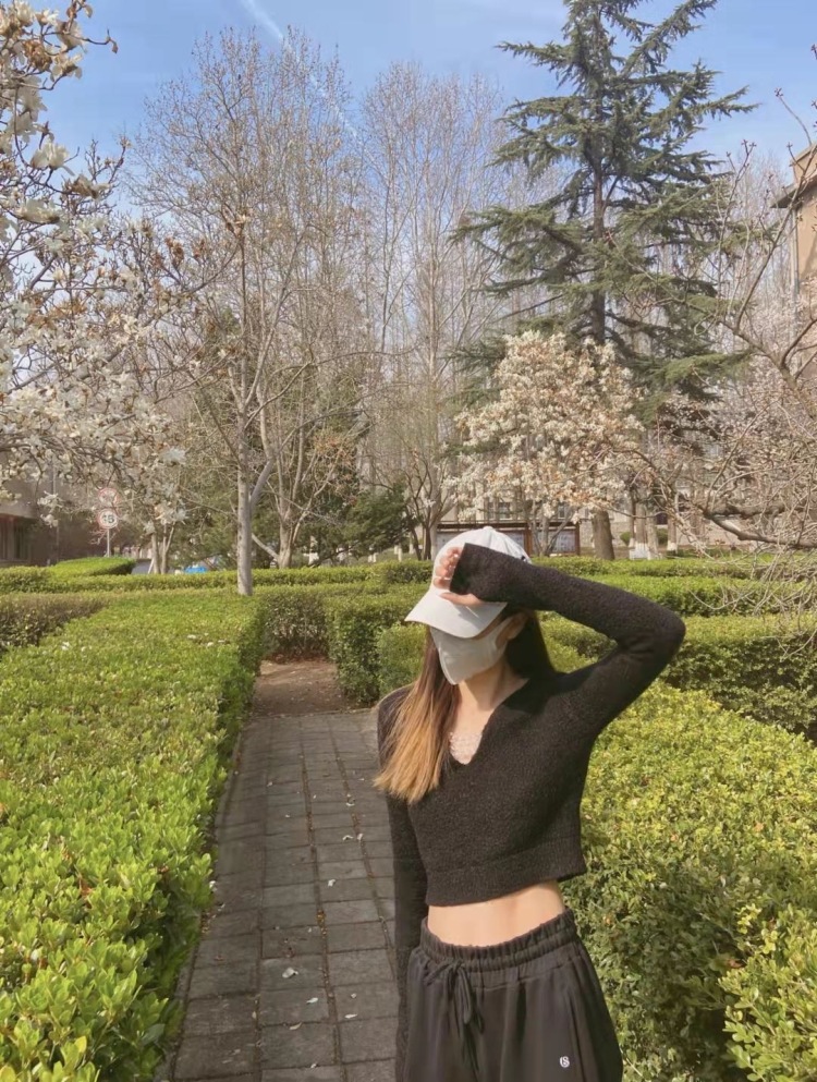 鲨鱼-山东省·枣庄市·台儿庄区-抖音 ***-买家秀 寄拍ot送拍 美瞳 衣服 饰品 都可 拥有手摸经历 喜欢拍照 会p图 出图快 不托单