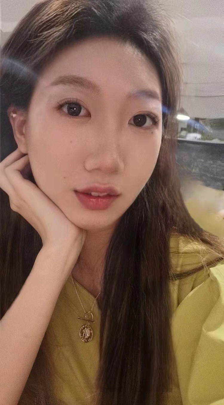 鲨鱼-山东省·枣庄市·台儿庄区-抖音 ***-买家秀 寄拍ot送拍 美瞳 衣服 饰品 都可 拥有手摸经历 喜欢拍照 会p图 出图快 不托单
