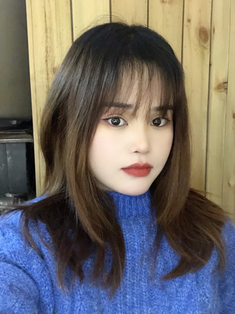 🥰-河南省·洛阳市·新安县--可接寄拍 衣服 饰品 美瞳都可  身高158体重96 斤 有需要寄拍的老板可联系我