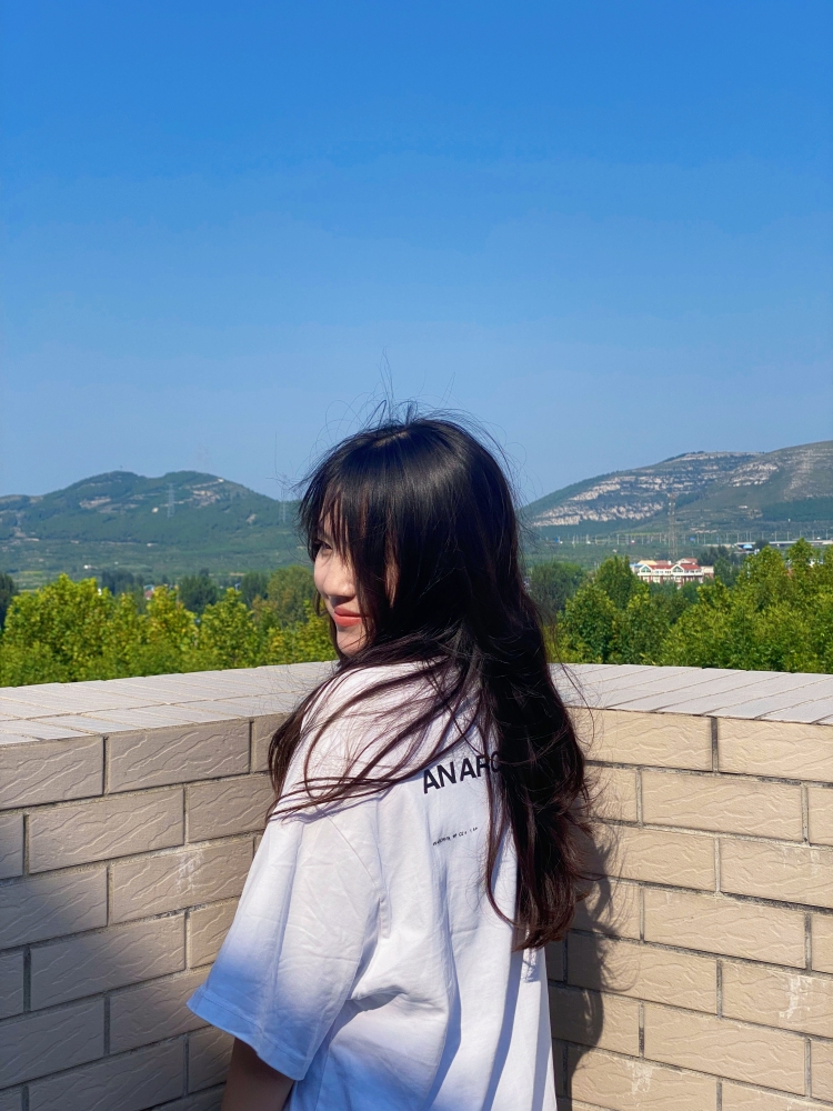 王菲-山东省·济南市·章丘区--身高170,体重120
会拍照会修图
买家秀,衣服美妆的单都可以接滴。
大家快来找我叭