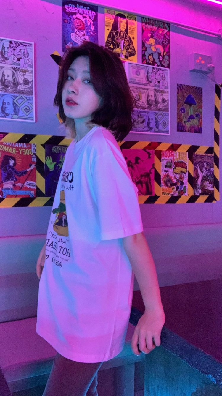 ffs.-新疆维吾尔自治区·乌鲁木齐市·沙依巴克区-Sue燦燦-可以接寄拍 抖音***推广 也接买家秀 衣服的话可以连发到抖音快手各大平台 看流量另收费