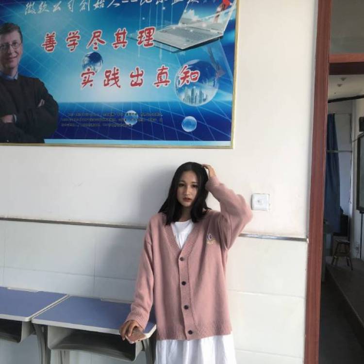超能小糖-山东省·烟台市·海阳市-快手-可以接一些饰品，衣服，鞋子，包包，护肤品，化妆品，美瞳，寄拍