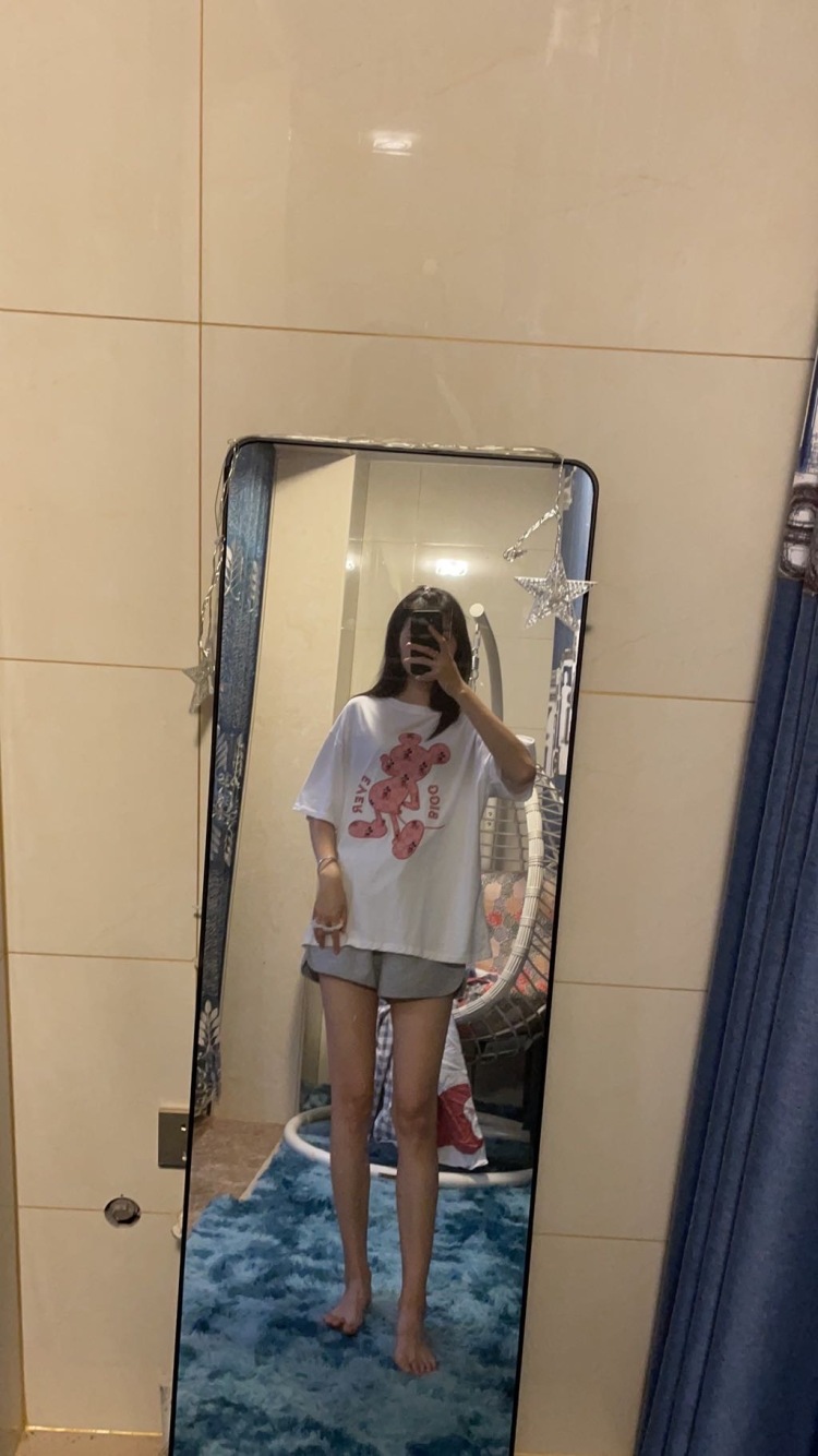 思琪-江西省·萍乡市·上栗县--接(饰品 美瞳 服装类)买家秀 寄拍。出图快,不托图
年龄:22
身高:171
体重:41KG
粉丝:无
坐标:江西萍乡