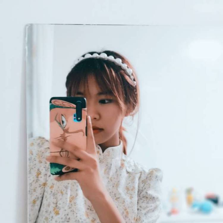李清照·-吉林省·长春市·宽城区--在校大学生 接买家秀和卖家秀 潮流穿搭、护肤、美容、美食种草单等 身高168体重105 时间自由 出片快 会p图!