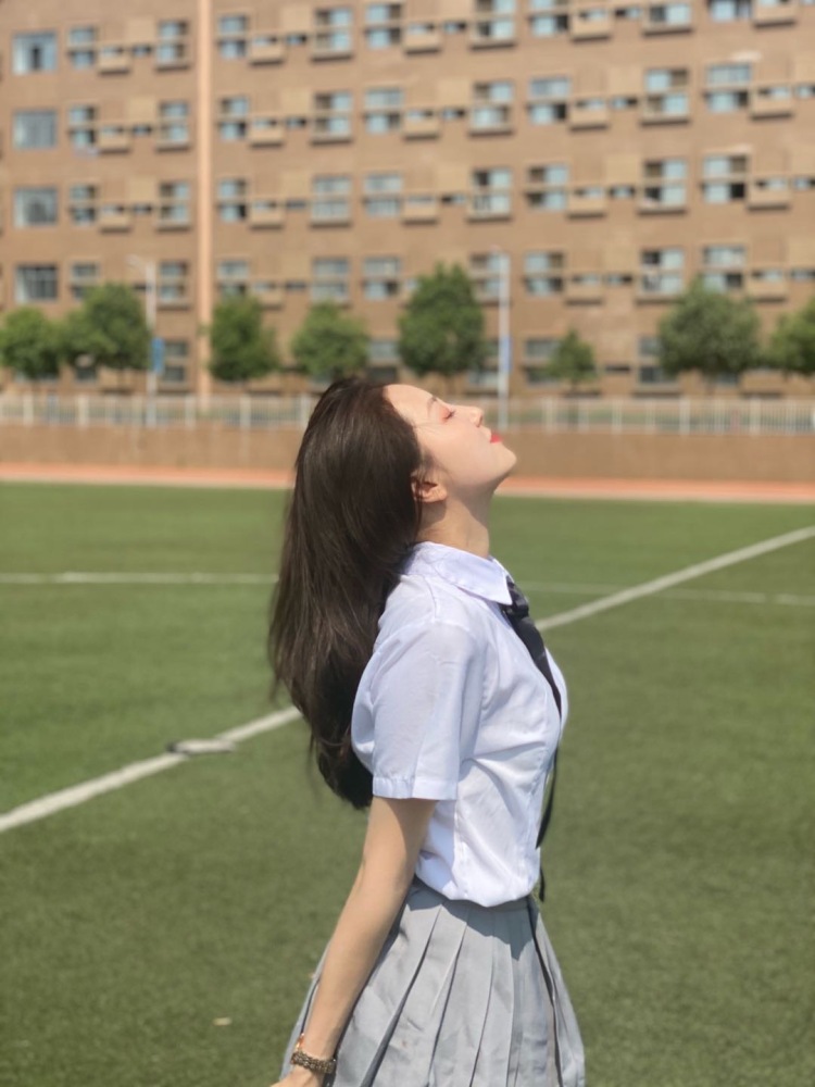 扣扣子-四川省·成都市·双流区-抖音-买家秀 卖家秀 开箱测评中草 短视频创作 探店打卡 出图快 会ps 不拖