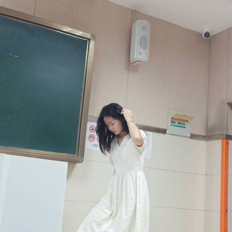 鈺-江西省·南昌市·红谷滩区-*** 抖音-大二学生
可接买家秀寄拍服饰美瞳都可以 可南昌探店打卡
出图高质量速度快