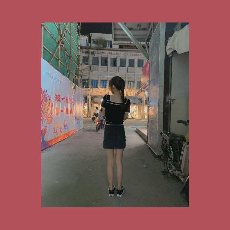 欣欣-福建省·厦门市·思明区-抖音微博-接T宝PDD寄拍,161/80斤(可合作)衣服裤子鞋子首饰美瞳都可!