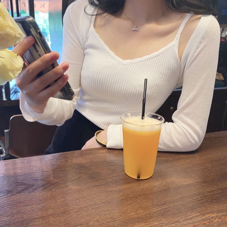 小蜜桃-四川省·成都市·锦江区-抖音、微博、***-多年的拍摄经验,拥有一支成熟的模特团队,风格多变,模特无头风、露脸皆可。可接寄拍,开箱、种草等。