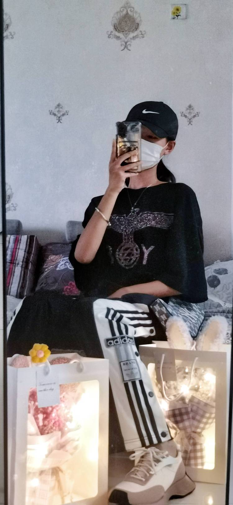 阿yay-安徽省·阜阳市·颍州区-抖音-身高:172cm
体重:51kg
新人:目前拍照 p图 穿搭 配饰都可