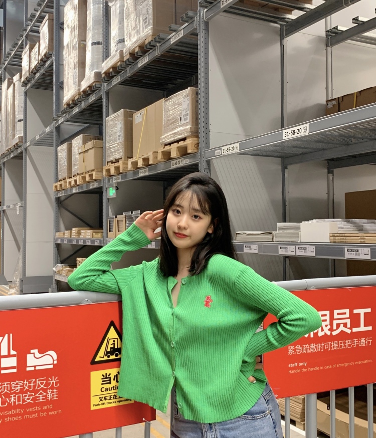 lalaaa_m-河南省·郑州市·金水区--可以帮忙拍美瞳，衣服，脸部的照片等，喜欢跳舞，身高172，体重110，出片快，效率高！！！上学期间可能没有办法长期合作