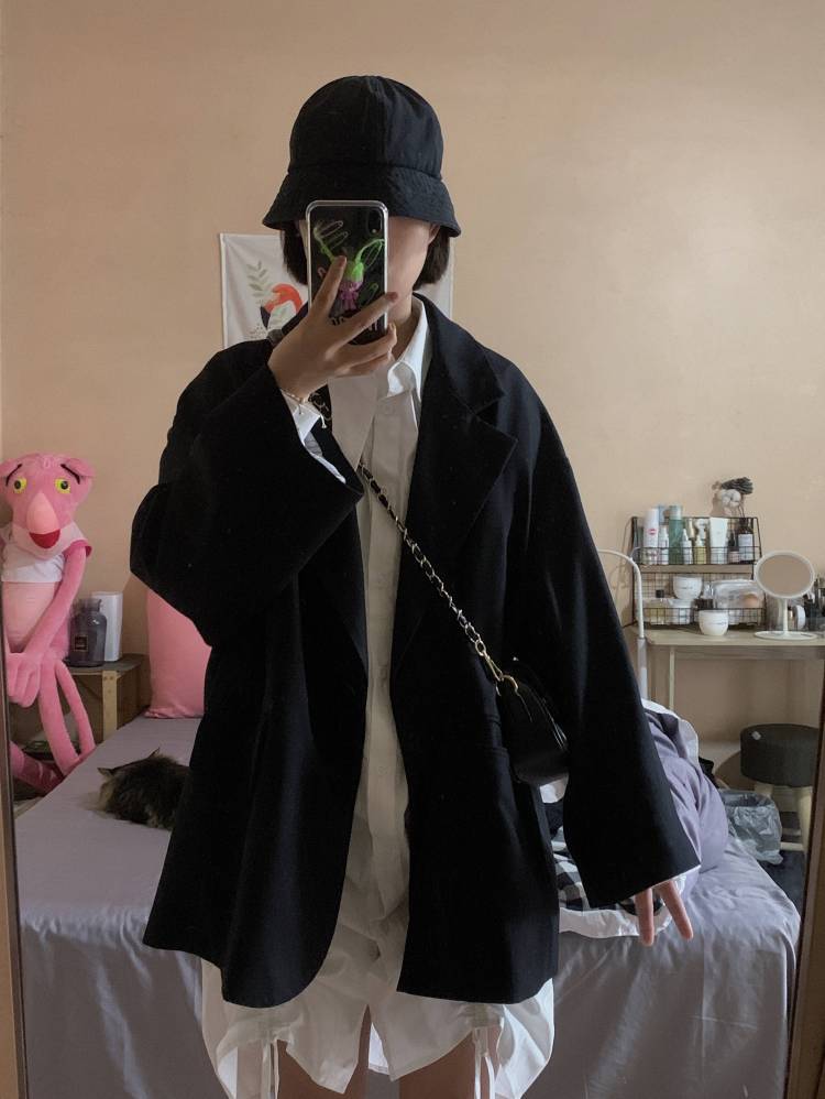 夷光-河南省·信阳市·浉河区-***-可以接衣服，鞋子，包包，目前在学瑜伽，也可以接瑜伽服，梦想开一家女装店，特别喜欢女装。