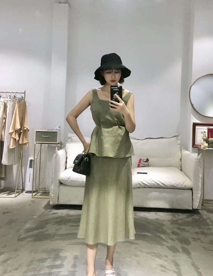 夷光-河南省·信阳市·浉河区-***-可以接衣服，鞋子，包包，目前在学瑜伽，也可以接瑜伽服，梦想开一家女装店，特别喜欢女装。